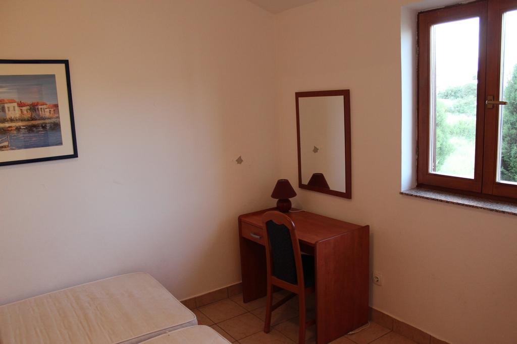 Apartments Marszalek Novalja Pokój zdjęcie