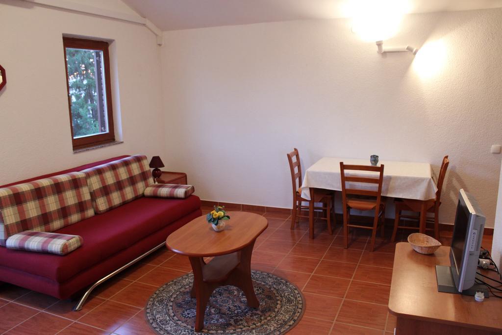 Apartments Marszalek Novalja Pokój zdjęcie